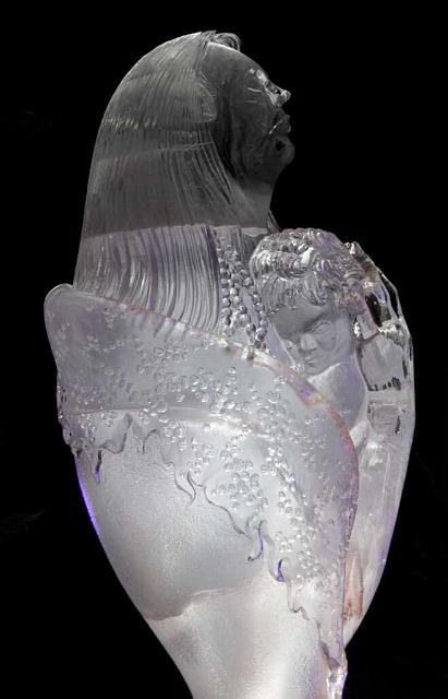 Ice 2005412.jpg